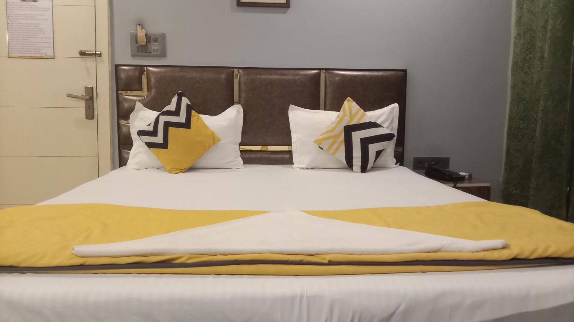 The Promise Hotel And Resort Tajpur Стая снимка