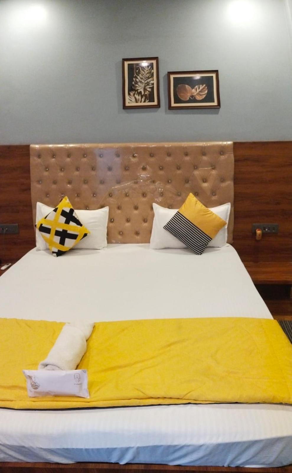 The Promise Hotel And Resort Tajpur Стая снимка