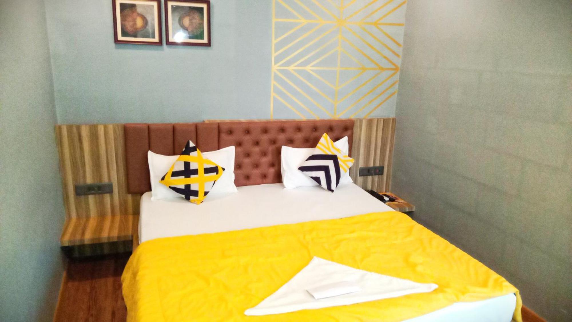 The Promise Hotel And Resort Tajpur Стая снимка
